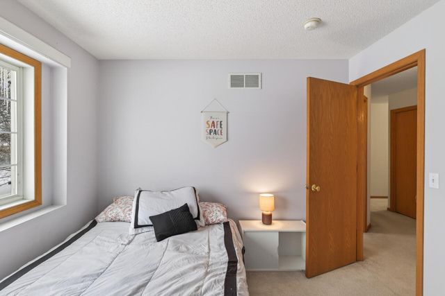 15749 Fjord Avenue 141, Apple Valley, MN 55124