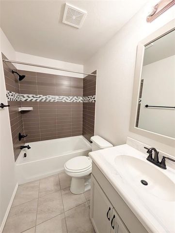 18637 Como Drive, Edmond, OK 73012