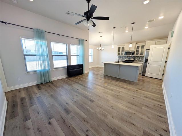 18637 Como Drive, Edmond, OK 73012