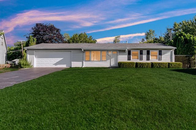 445 Plymouth Road, Valparaiso, IN 46385