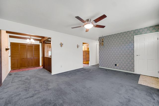 445 Plymouth Road, Valparaiso, IN 46385
