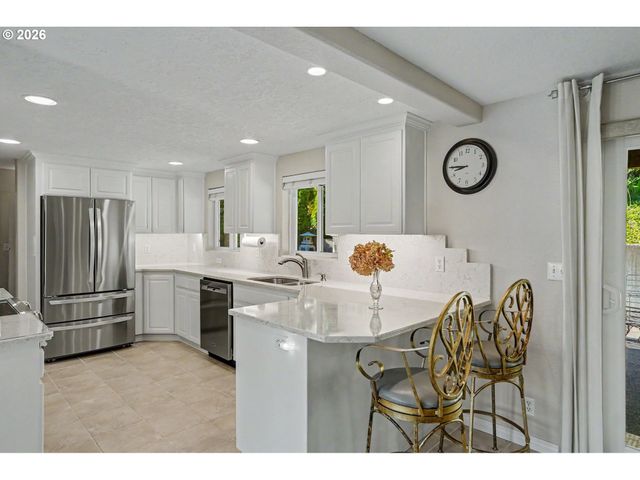 1354 LEA ANN Ct, Salem, OR 97304