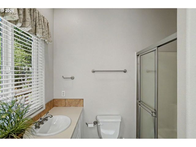 1354 LEA ANN Ct, Salem, OR 97304
