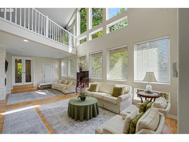 1354 LEA ANN Ct, Salem, OR 97304