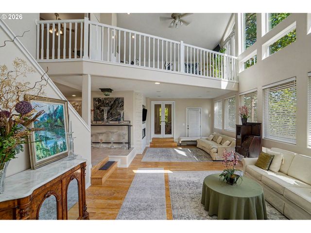 1354 LEA ANN Ct, Salem, OR 97304