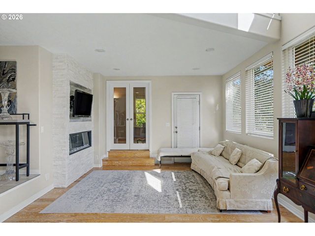 1354 LEA ANN Ct, Salem, OR 97304