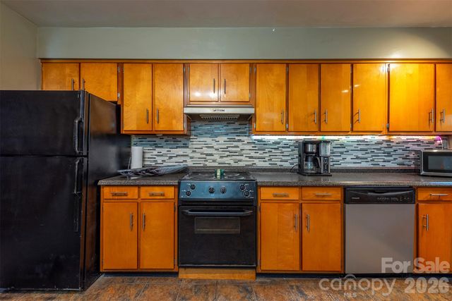 4 Stockwood Road, Asheville, NC 28803