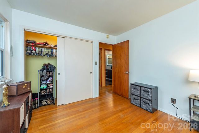 4 Stockwood Road, Asheville, NC 28803