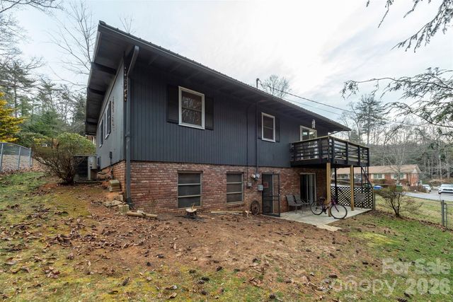 4 Stockwood Road, Asheville, NC 28803