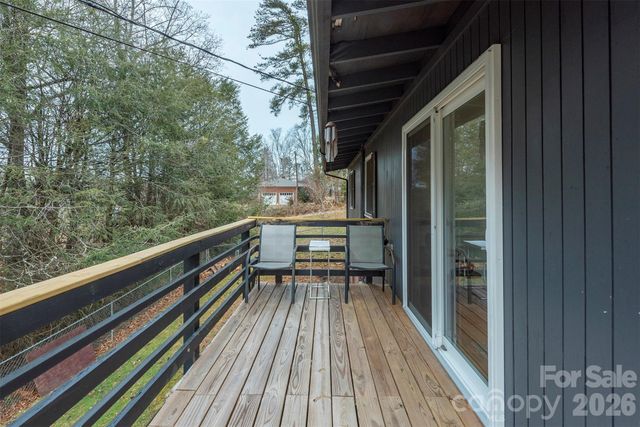 4 Stockwood Road, Asheville, NC 28803