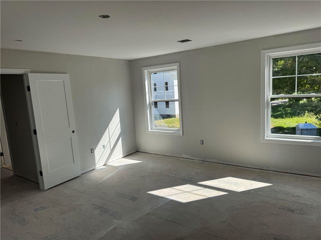 443 Seven Mile Road, Cranston, RI 02831