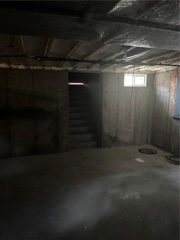 443 Seven Mile Road, Cranston, RI 02831