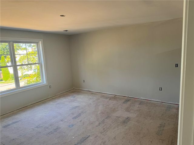 443 Seven Mile Road, Cranston, RI 02831