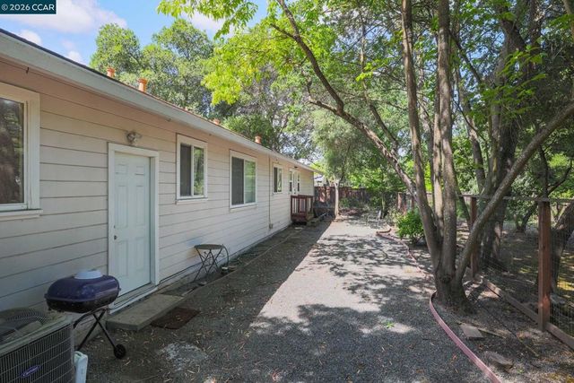 2648 Reliez Valley Rd, Martinez, CA 94553