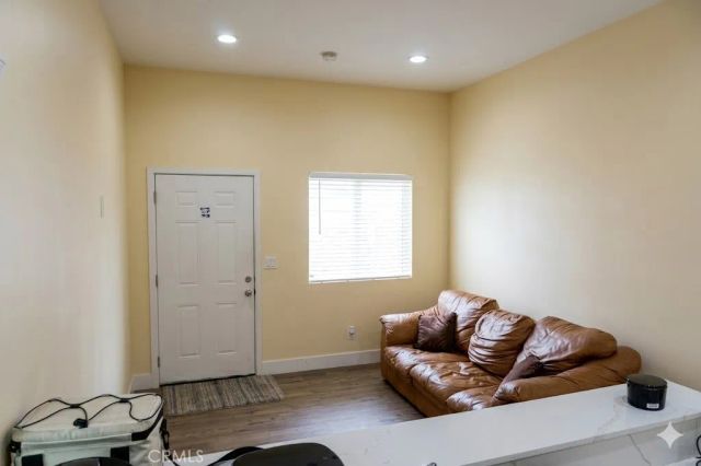 514 W 105th, Los Angeles, CA 90044