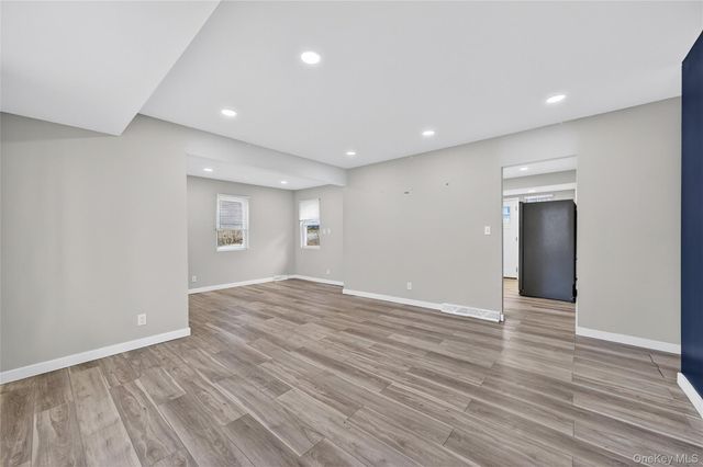 12 Revere Road, Monroe, NY 10950