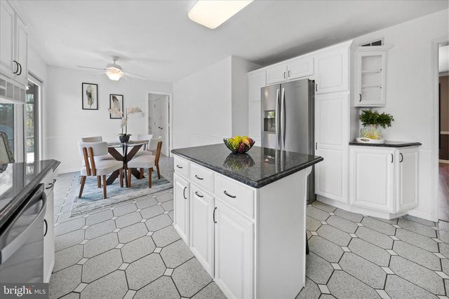 707 PINE RIDGE LN, Hockessin, DE 19707