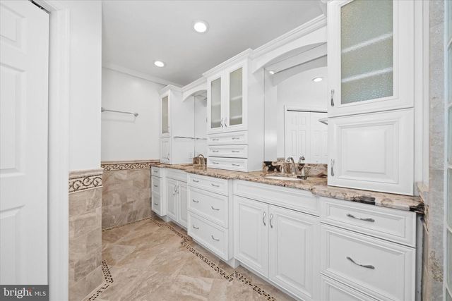 707 PINE RIDGE LN, Hockessin, DE 19707