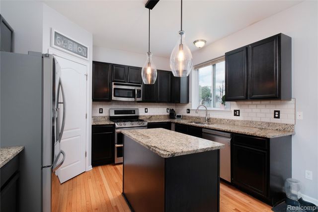 13863 Sherborn Court, Southgate, MI 48195