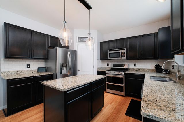 13863 Sherborn Court, Southgate, MI 48195