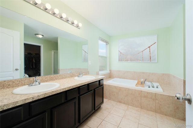13863 Sherborn Court, Southgate, MI 48195