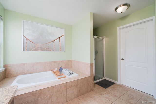 13863 Sherborn Court, Southgate, MI 48195