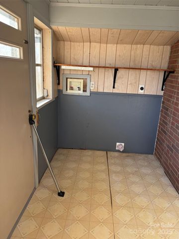 150 Old Georgia Road, Statesville, NC 28625