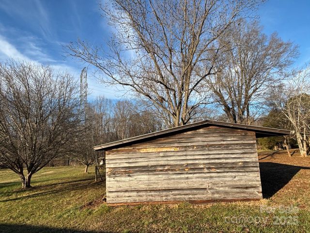 150 Old Georgia Road, Statesville, NC 28625