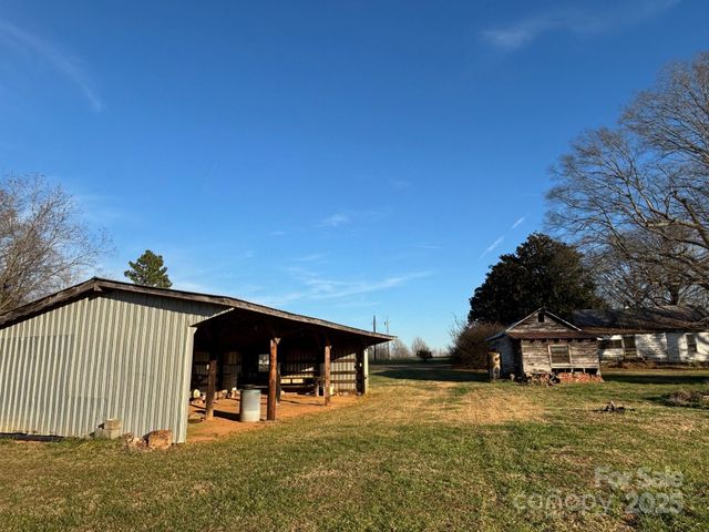 150 Old Georgia Road, Statesville, NC 28625