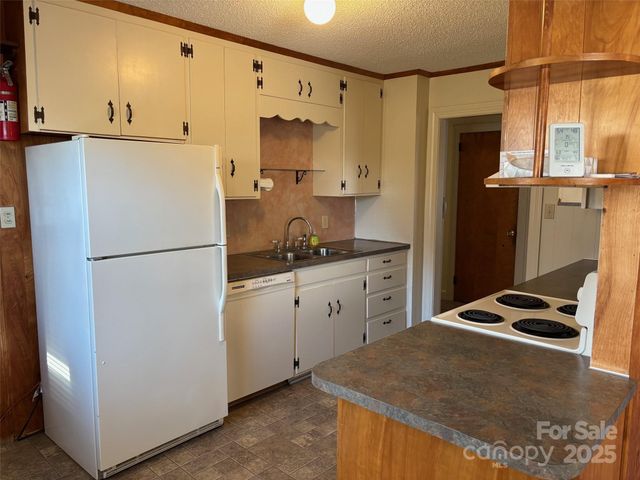 150 Old Georgia Road, Statesville, NC 28625