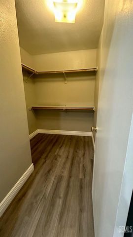 6416 Springtime Court, Bakersfield, CA 93313