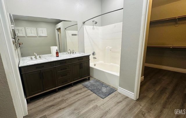 6416 Springtime Court, Bakersfield, CA 93313