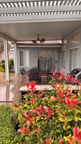 6416 Springtime Court, Bakersfield, CA 93313