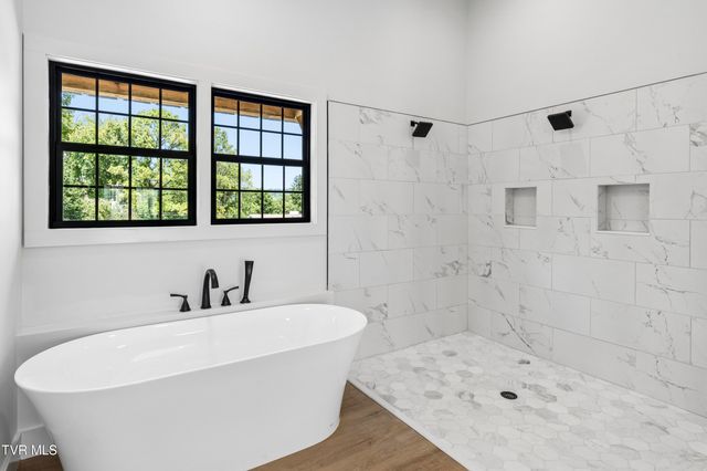 1315 Lynnwood Drive, Johnson City, TN 37601