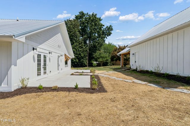 1315 Lynnwood Drive, Johnson City, TN 37601