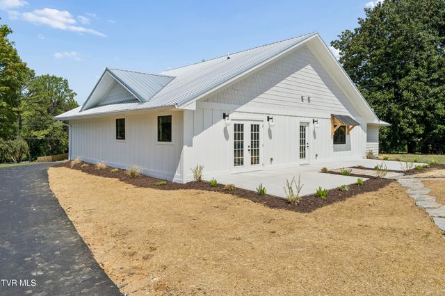 1315 Lynnwood Drive, Johnson City, TN 37601