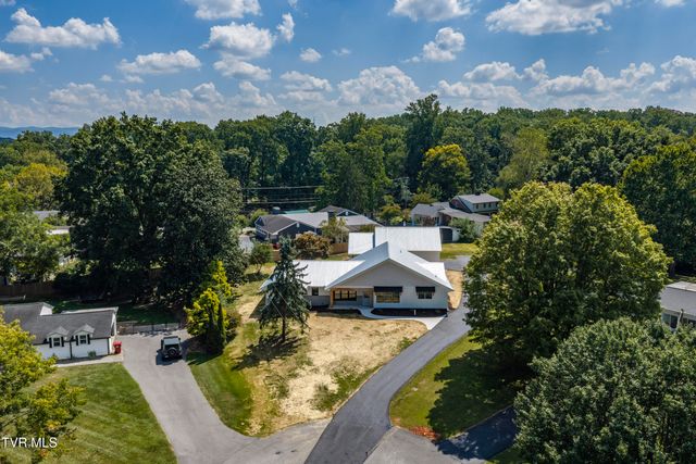 1315 Lynnwood Drive, Johnson City, TN 37601