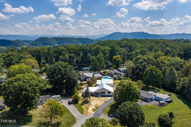 1315 Lynnwood Drive, Johnson City, TN 37601
