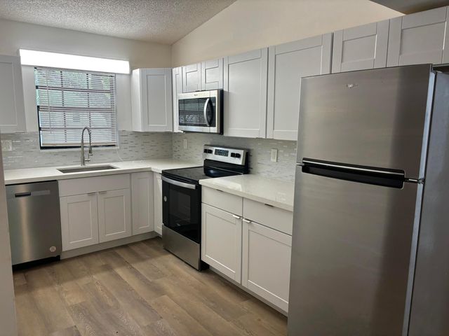 301 Olivewood Place O229, Boca Raton, FL 33431