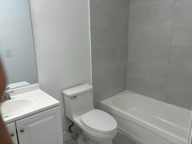 301 Olivewood Place O229, Boca Raton, FL 33431