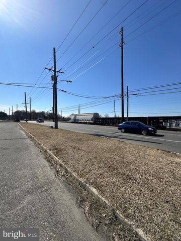 455 SHELL RD, Penns Grove, NJ 08069