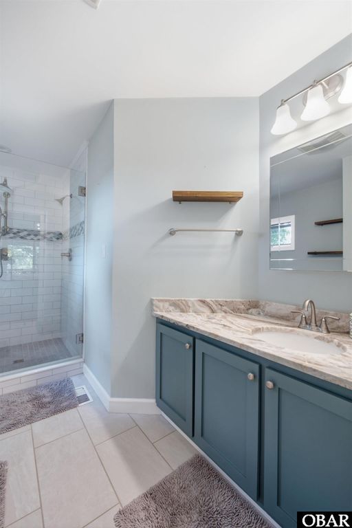 Image 11 of property listing at 7 Redbay Lane, Southern Shores, NC 27949