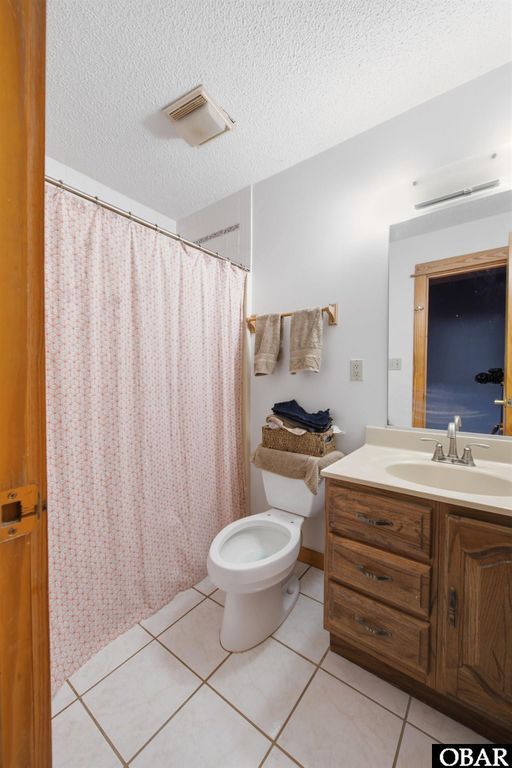 Image 15 of property listing at 7 Redbay Lane, Southern Shores, NC 27949