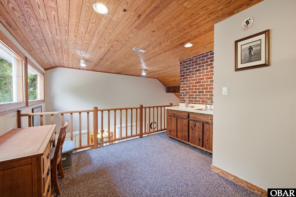 Image 18 of property listing at 7 Redbay Lane, Southern Shores, NC 27949