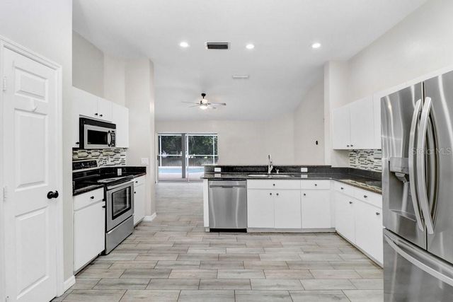 3005 FOLKLORE DRIVE, Valrico, FL 33596