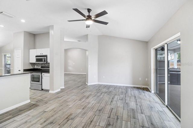 3005 FOLKLORE DRIVE, Valrico, FL 33596