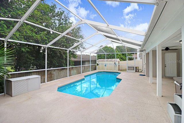 3005 FOLKLORE DRIVE, Valrico, FL 33596