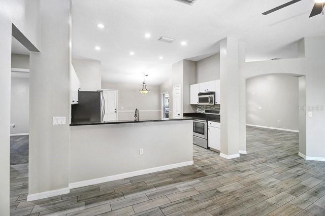 3005 FOLKLORE DRIVE, Valrico, FL 33596