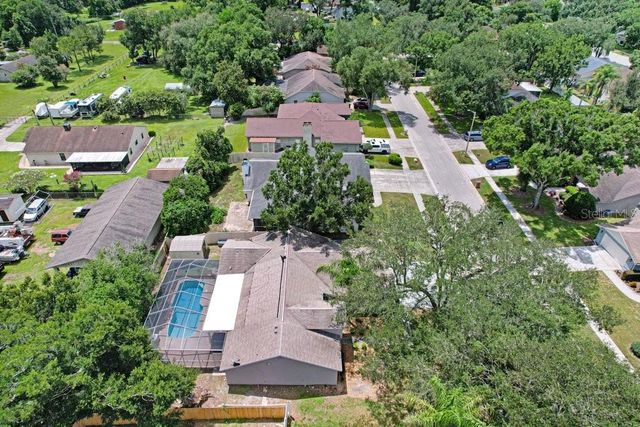 3005 FOLKLORE DRIVE, Valrico, FL 33596
