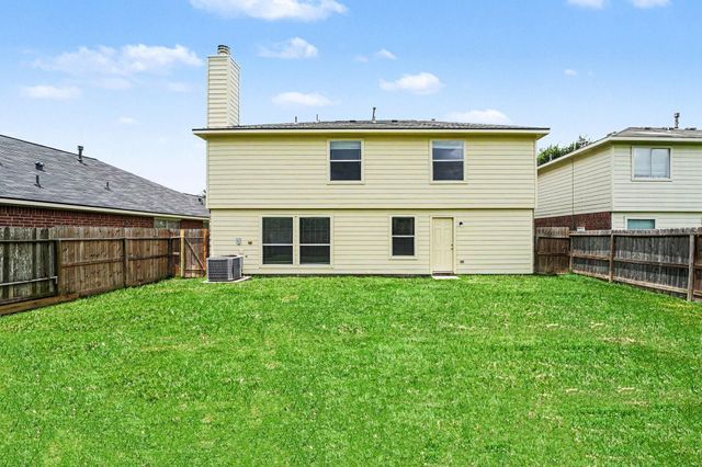 2611 Feather Green Trail, Fresno, TX 77545